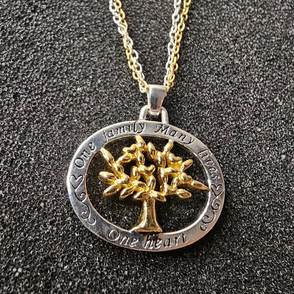 Necklace: Tree of Life /Family